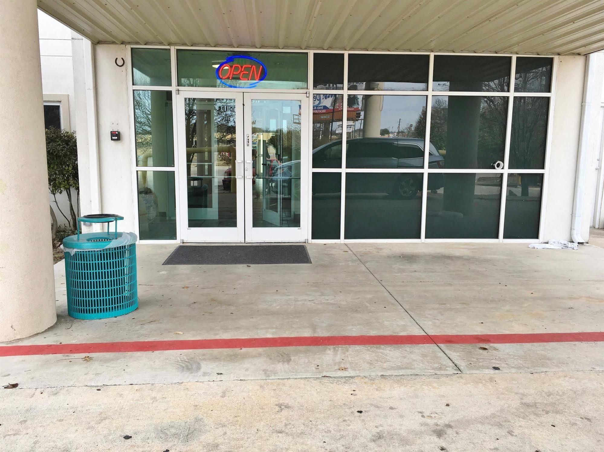 Americas Best Value Inn Decatur Kültér fotó